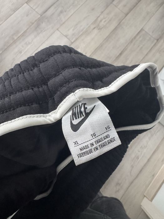 Продам новые трико Nike