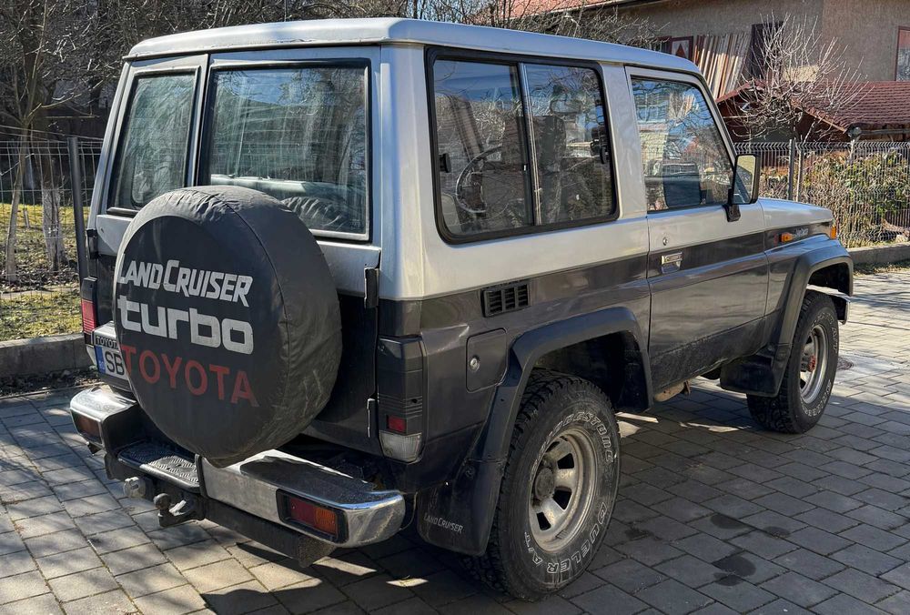 Toyota Land Cruiser