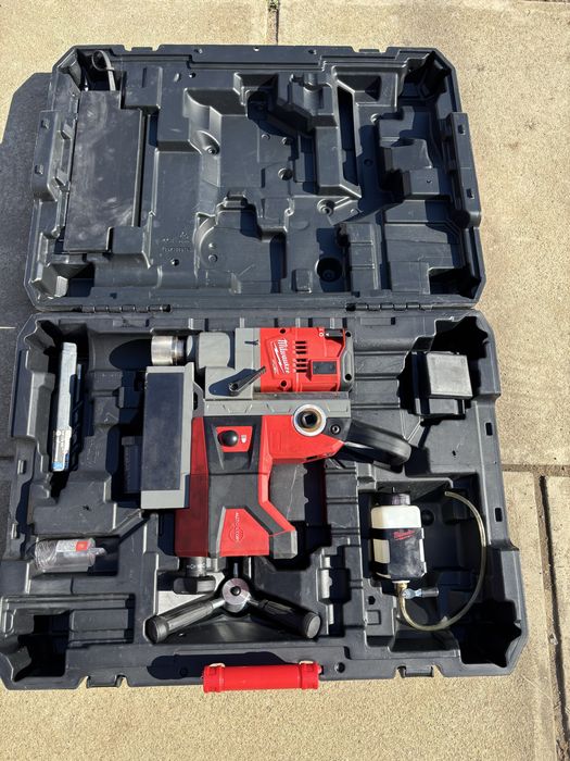 Masina de gaurit cu talpa magnetica Milwaukee M18 FMDP - NOUA