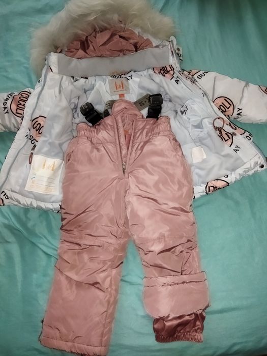 Продам зимний комбинезон на девочку, производства Really Master.