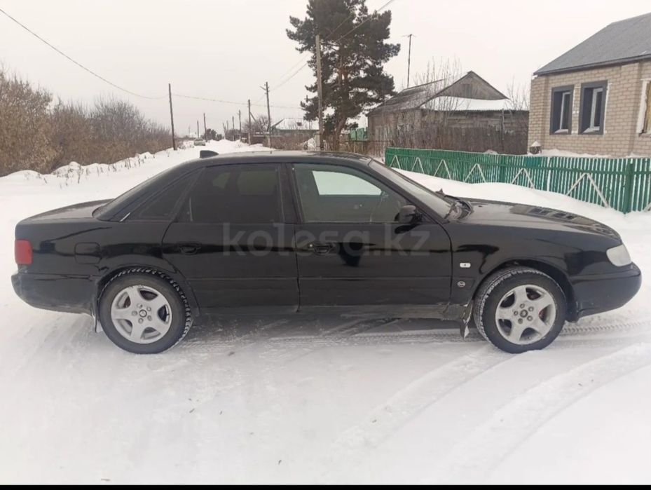 Ауди А6 1995.         .