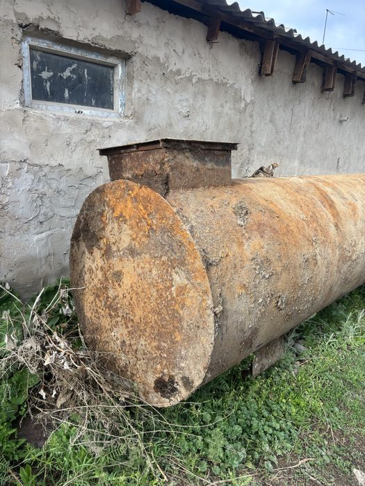 Продам бочку 3куб