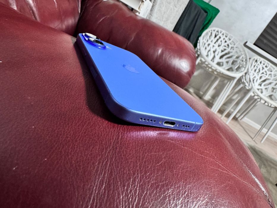 iPhone 16 Ultramarine 265gg
