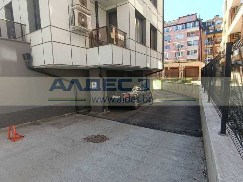 Дава се под наем Двустаен апартамент в София, Център - 68 кв.м за 650 € - Снимка #12