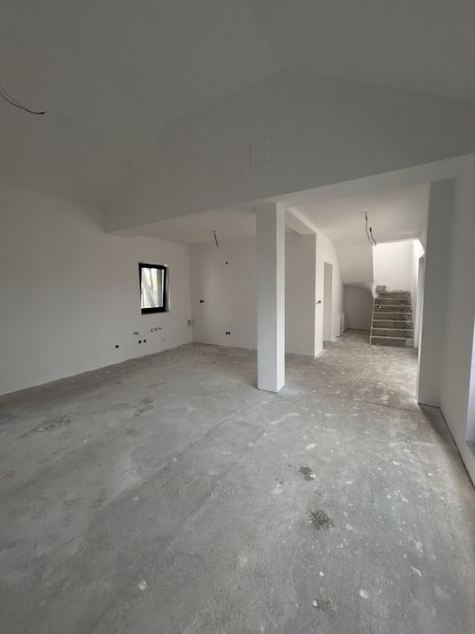 Casa de vanzare strada Dara