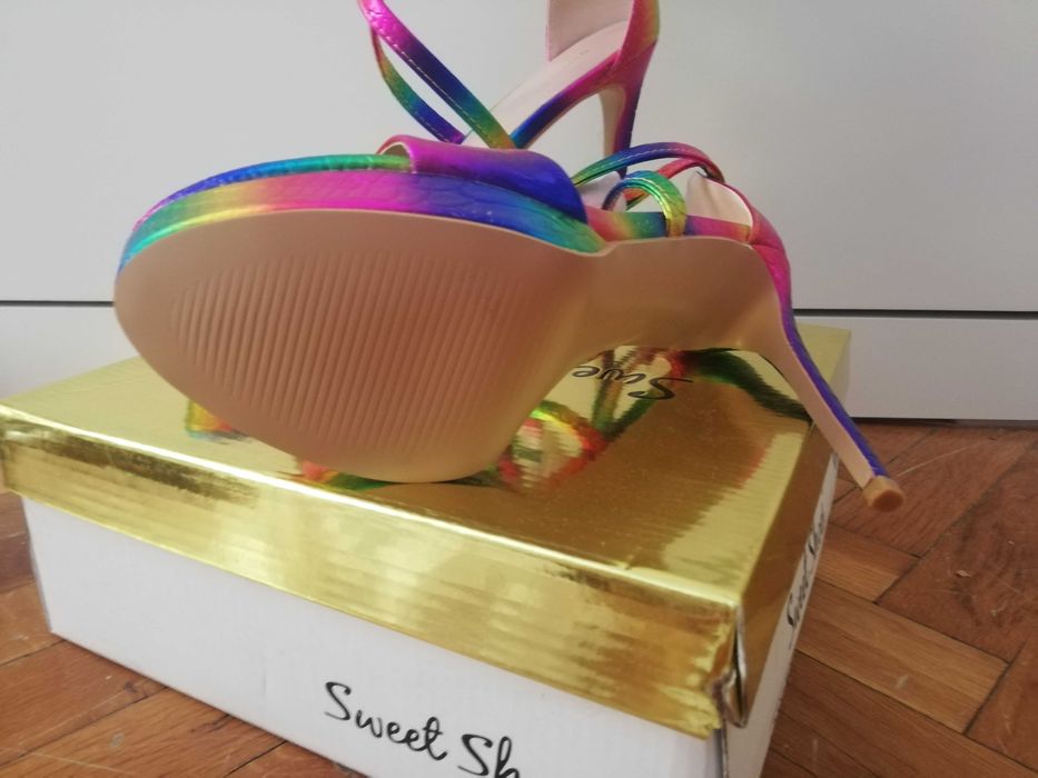 Сандали Sweet shoes Нови хамелеон!