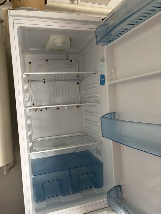 Продам холадильник на запчасти