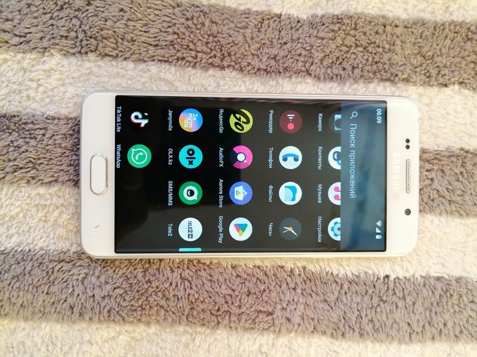 Продам Samsung A3