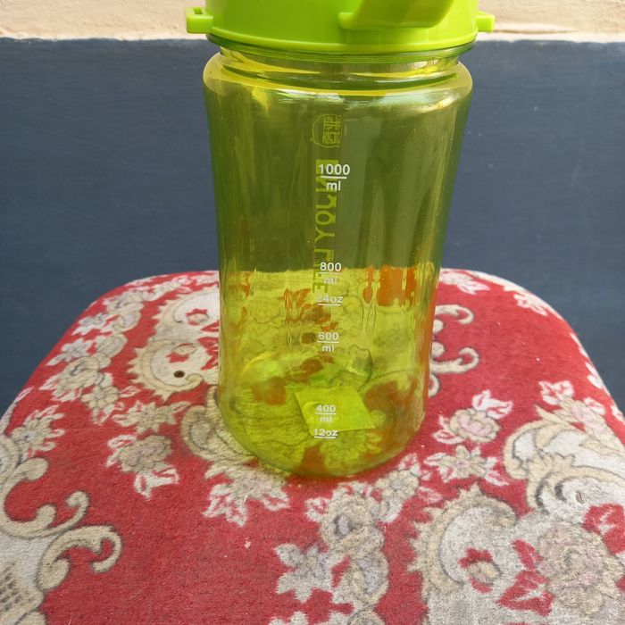 Продаётся кружка с делениями