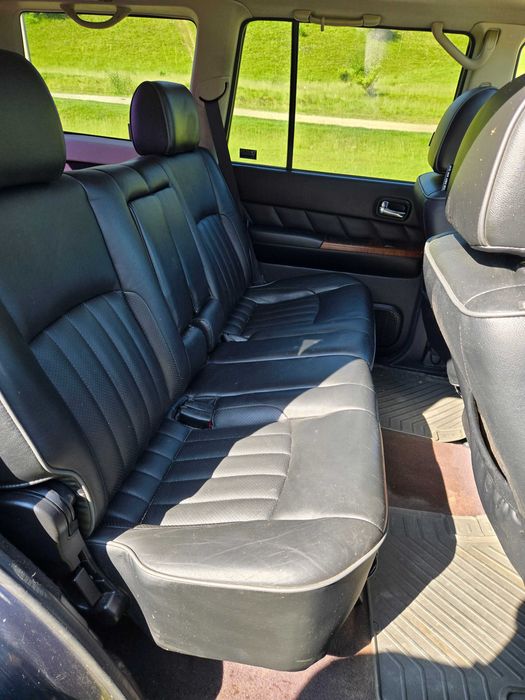 Nissan Patrol Y61 7 locuri 2008