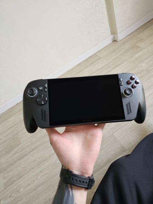 Продам игровую приставку