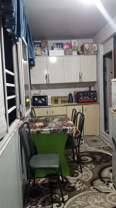 Navoiy shahrida 2 xona 3 xona qilingan uyimiz sotiladi