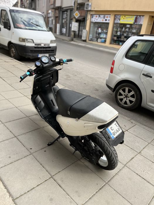 Malaguti F12 с прехвърляне 70cc с много тунинг