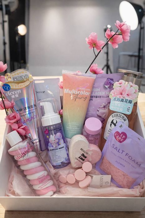 Подарочные боксы к 8 марту