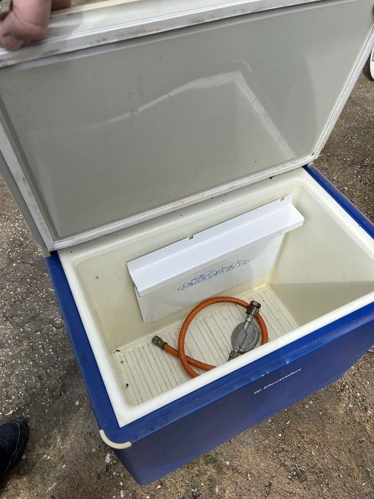 Хладилник Electrolux RC1600EGP