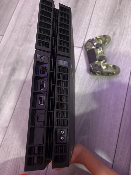 Playstation 4 + controller