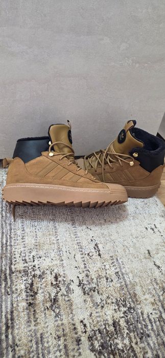 Ghete de iarnă Adidas