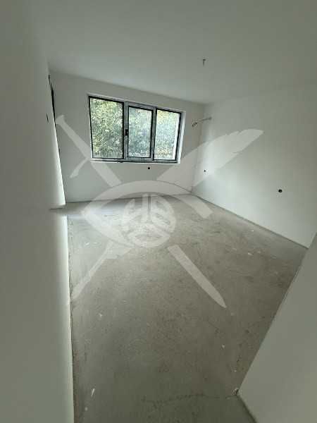 Продава се Четиристаен апартамент в Асеновград - 160 кв.м за 1554 €/кв.м - Снимка #4