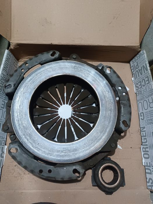 Kit ambreiaj Logan 1.6 mpi