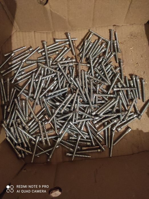 Крепления для зеркала.