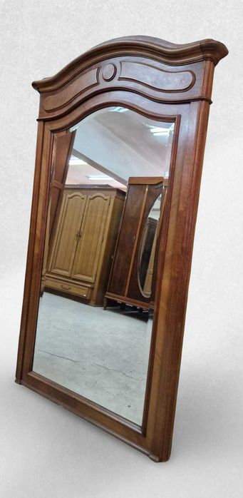 Френски антикварен спален комплект от масивен орех