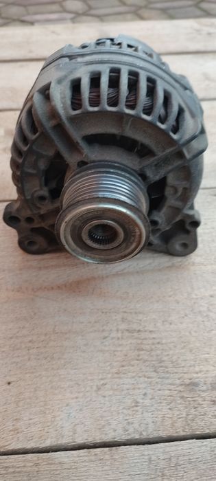 Alternator  pentru Pasat