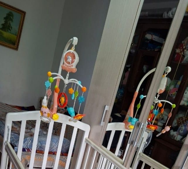 Срочно Продам Мобиль музыкальную