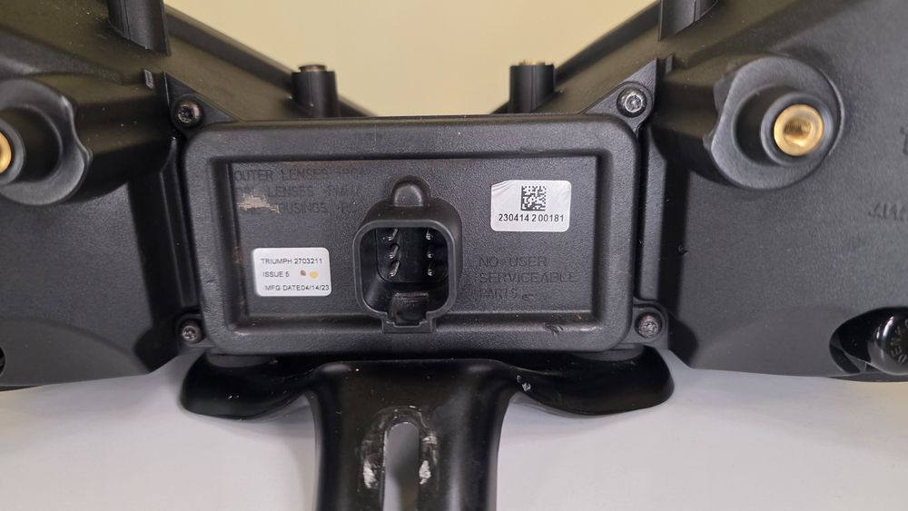 Far Triumph Street Triple 765 R/RS 2023-2025