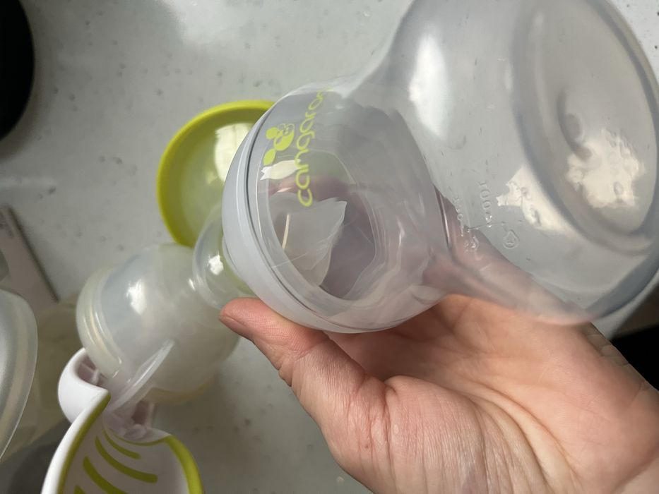 Ръчна помпа за кърма Cangaroo + подарък силиконов колектор за кърма