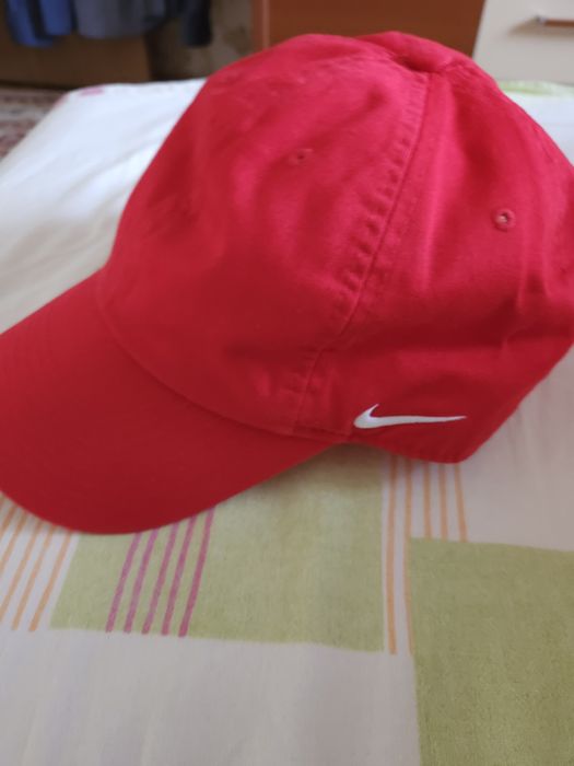 sapca marca Nike,rosu