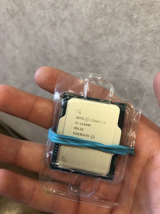 Intel core i5 12400f