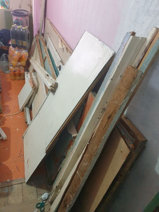 Доски , двери  б/у