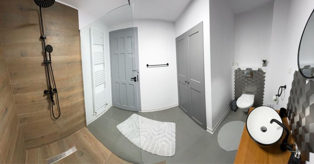 Casă/Cabana de Închiriat  Valiug-Crivaia 8-10 Persoane