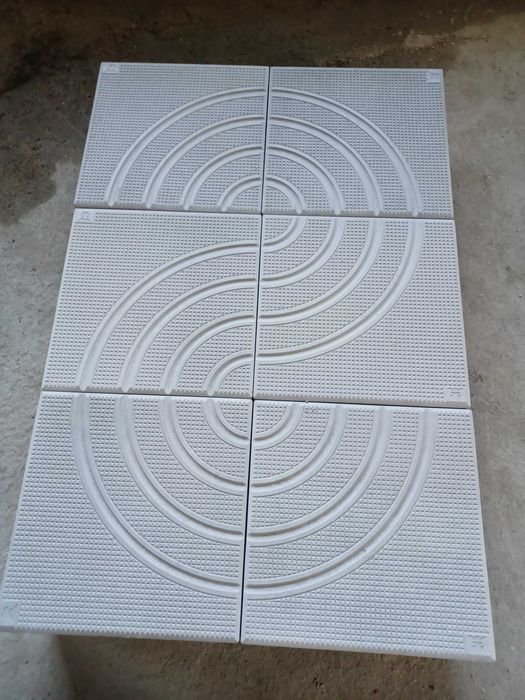 Производство на бетонови тротоарни плочки и градински бордюри и други