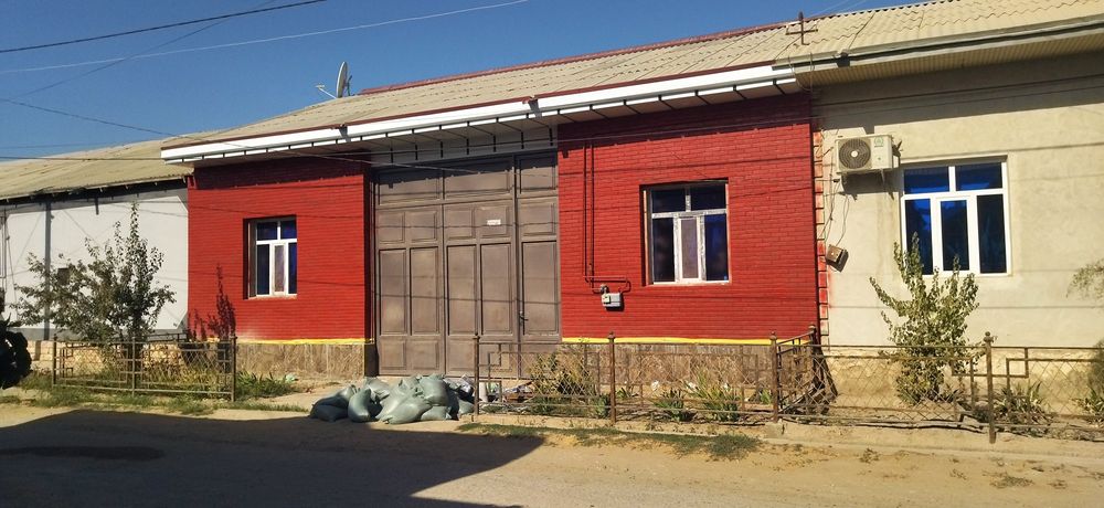 Нарпай 2 булим ховли сотилади