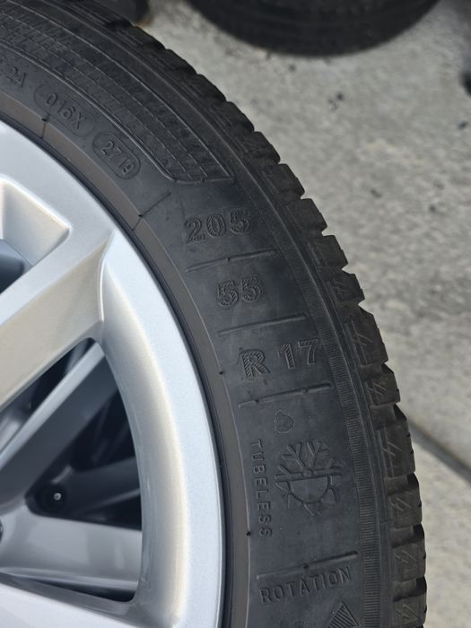 4 Броя 205/55/17 Kleber 2x6,5mm 2x5,2mm