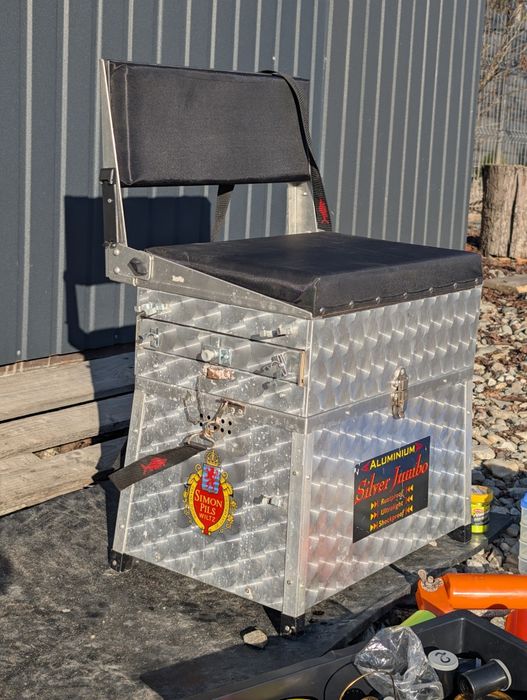 Scaun pescuit cu sertare si lada