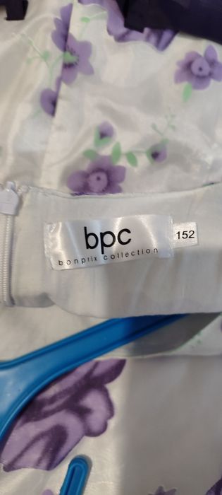 Продам 2 красивых платья