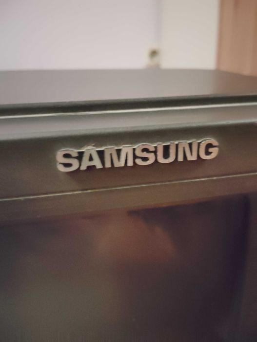 Ретро телевизор Самсунг