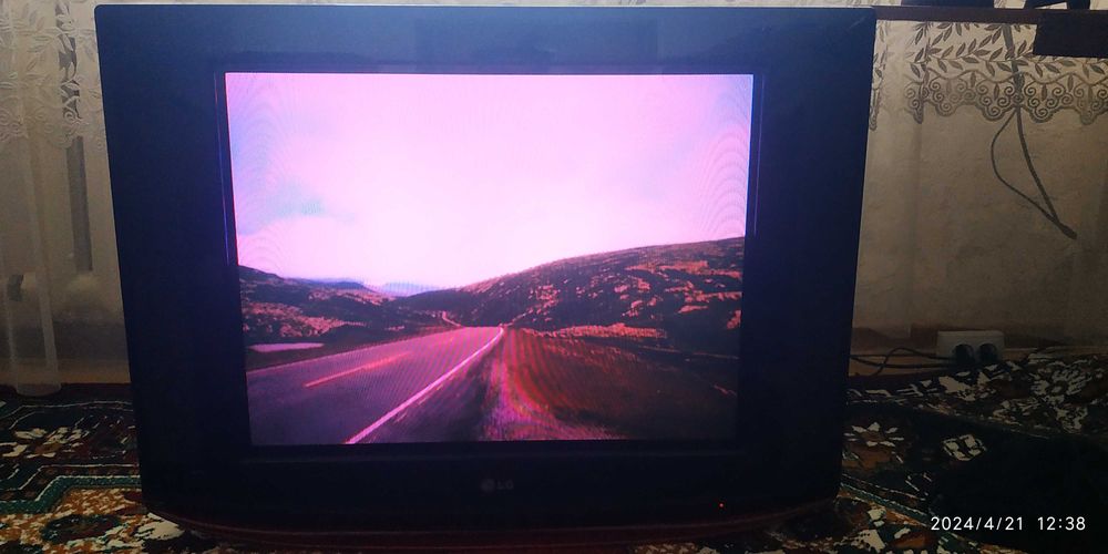 Сотилади!!! Продается Телевизор LG !!!