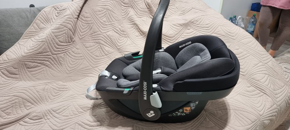 Vand scoica Maxi Cosi Pebble 360