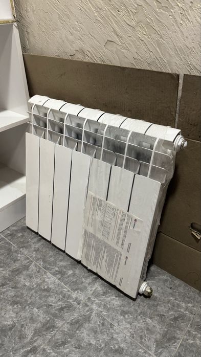 Радиатор, батарейка сатылады