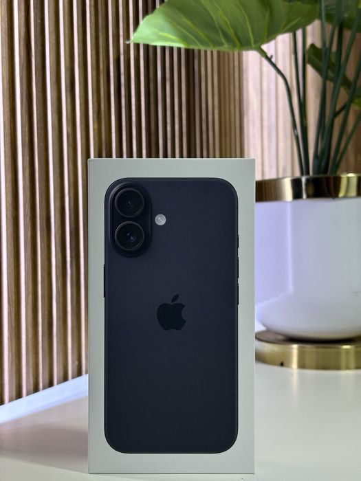 iPhone 16 с гарантией