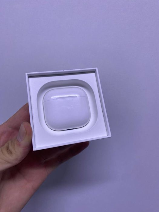 AirPods 4