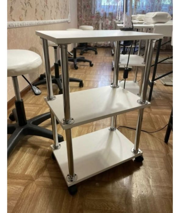 Продам стол помощник