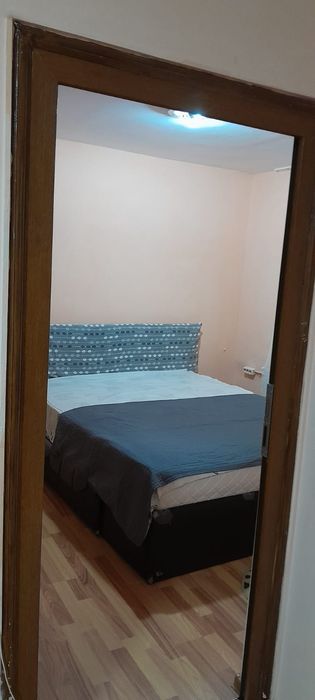Închiriez apartament