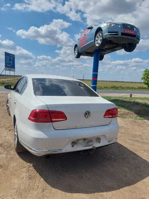 Dezmembram Volkswagen Passat B7 1.6 tdi 105 cp An 2012
Cod motor CAYC