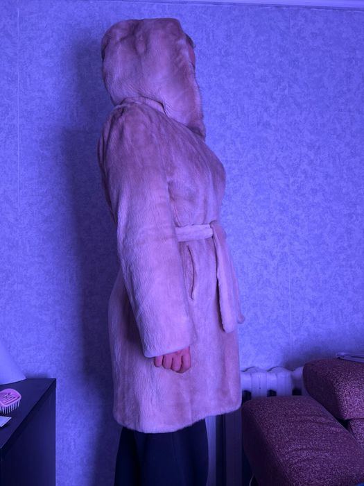 Шубка норка с капюшоном