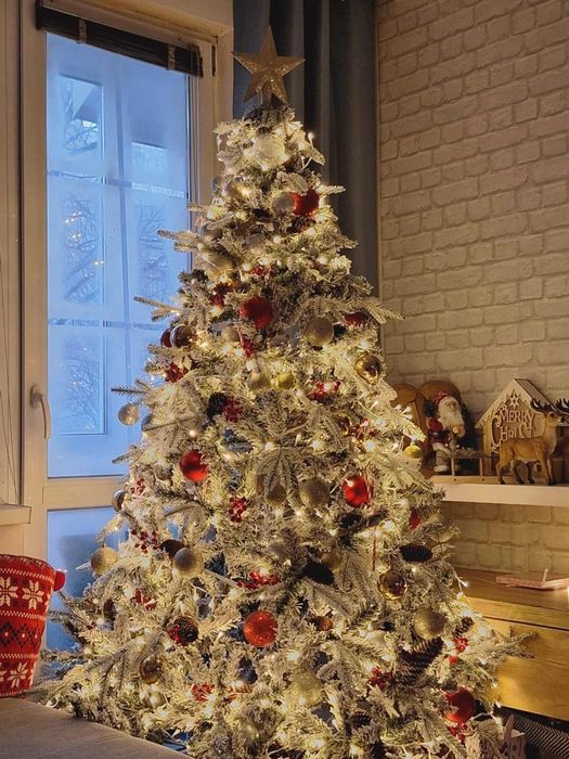 Коледна елха 210см.