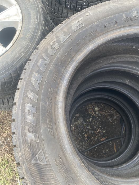 Продам шины 215-60-r16